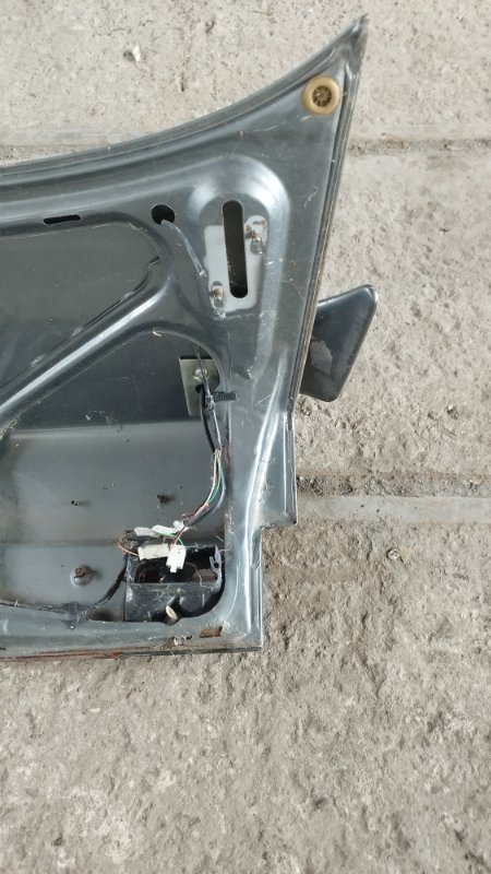 Крышка багажника LADA 2110