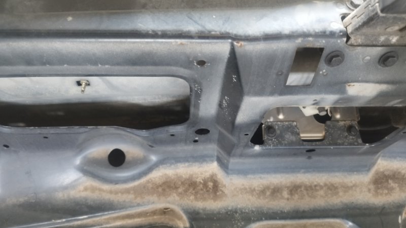 Крышка багажника FORD Scorpio