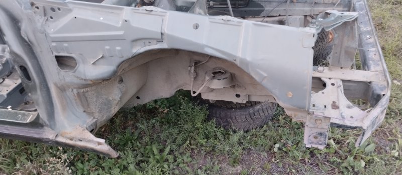 Nose cut Mercedes-Benz E-ClASS 1996 W210