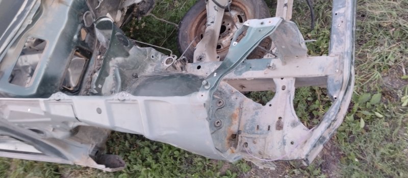 Nose cut Mercedes-Benz E-ClASS 1996 W210