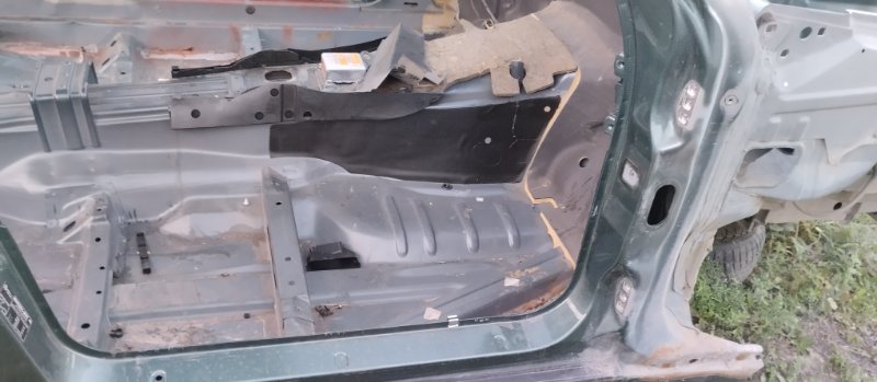 Nose cut Mercedes-Benz E-ClASS 1996 W210