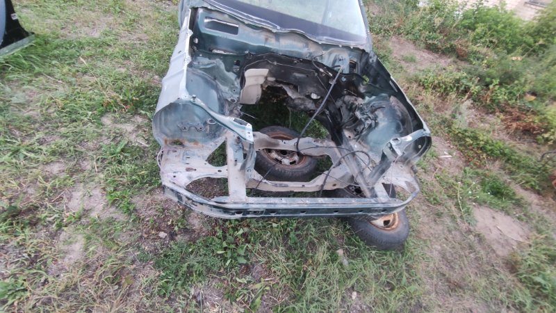 Nose cut Mercedes-Benz E-ClASS 1996 W210