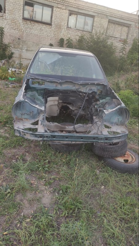 Nose cut Mercedes-Benz E-ClASS 1996 W210