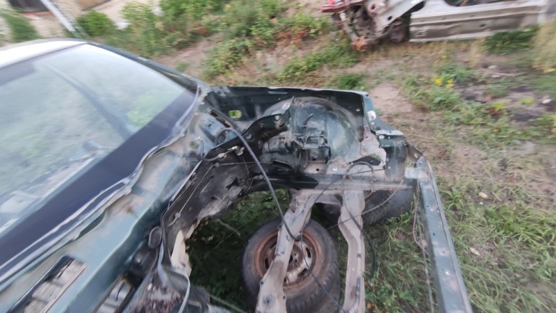 Nose cut Mercedes-Benz E-ClASS 1996 W210
