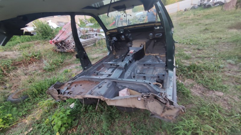 Nose cut Mercedes-Benz E-ClASS 1996 W210