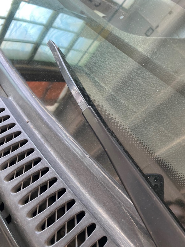 Щёткодержатель поводок Fiat Punto 2000 188