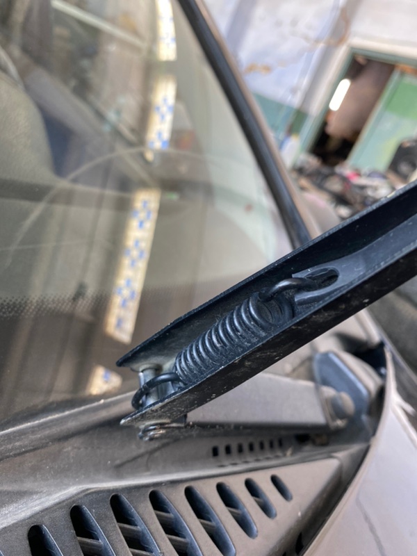 Щёткодержатель поводок Fiat Punto 2000 188