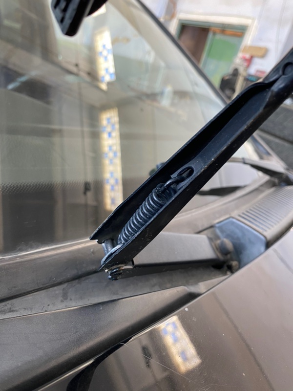 Щёткодержатель поводок Fiat Punto 2000 188