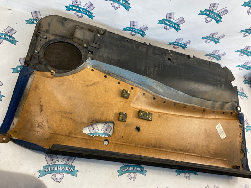 Обшивка боковой двери Fiat Punto 2000 188