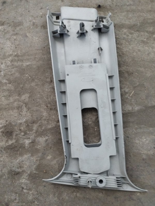 Накладка на стойку кузова Ford Fiesta mk6