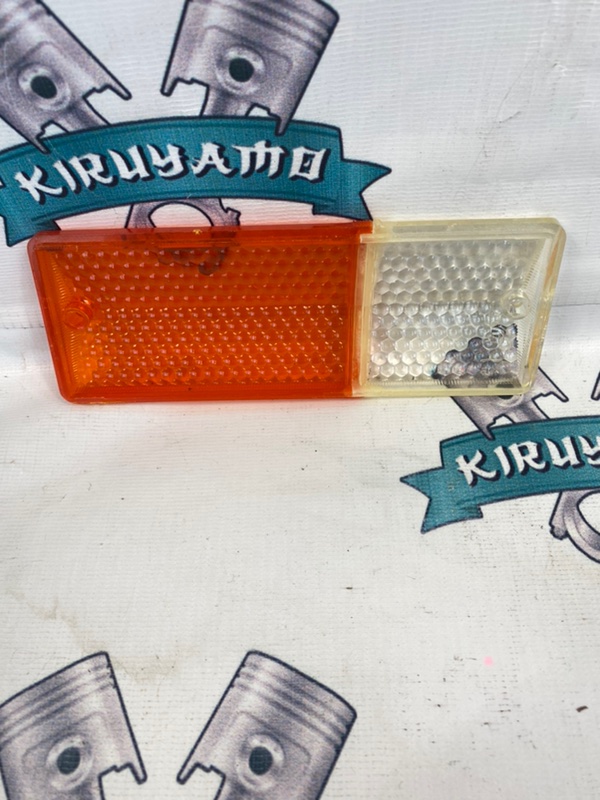 Стекло подфарника Ваз 2103 седан