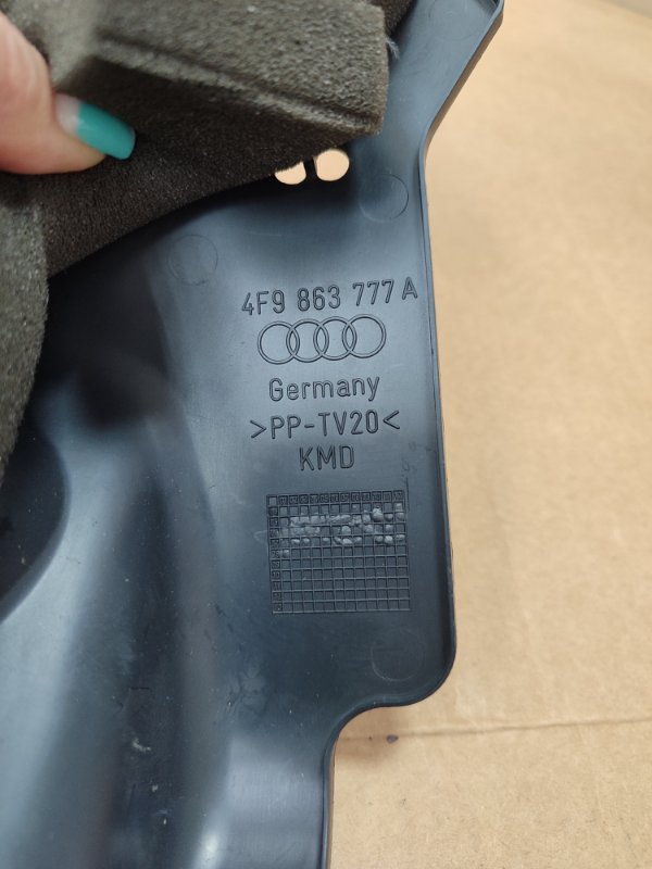 Накладка в салоне Audi A6 C6 2008 Quattro 4F