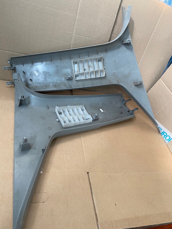 Накладка на стойку кузова Peugeot 308 2008 308