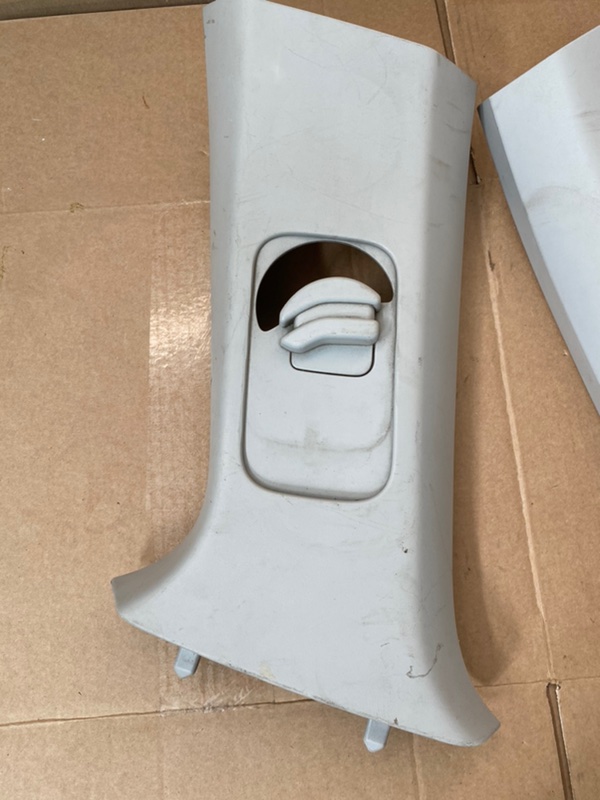 Накладка на стойку кузова Peugeot 308 2008 308