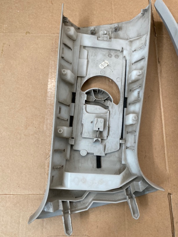 Накладка на стойку кузова Peugeot 308 2008 308