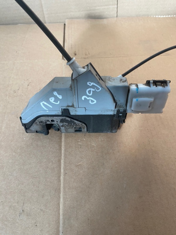 Замок боковой двери Peugeot 308 2008 308