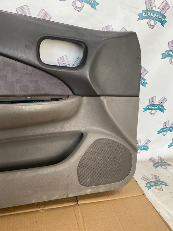 Обшивка боковой двери Nissan Sunny 1999 GF-FB15