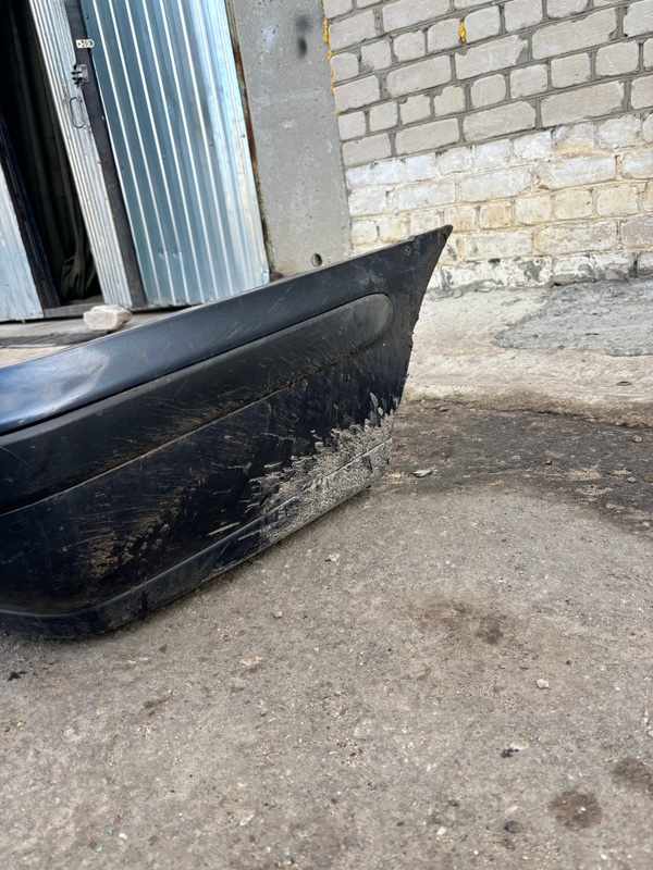 Бампер Nissan Sunny 1999 GF-FB15