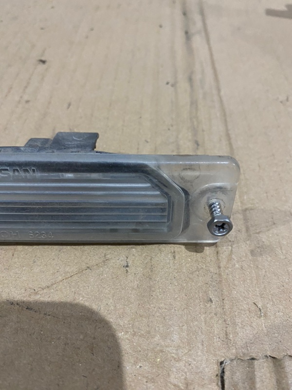 Подсветка номера Nissan Sunny 1999 GF-FB15