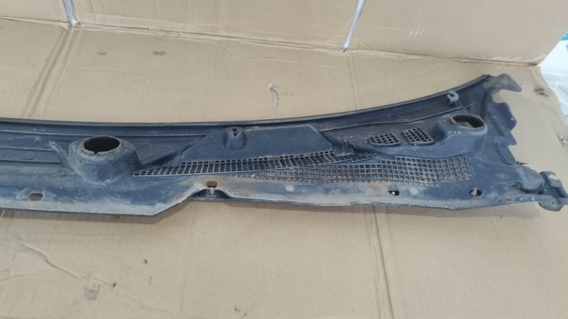 Решетка под лобовое стекло Nissan Sunny 1999 GF-FB15