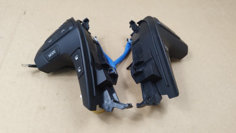 Кнопки на руль Toyota Camry 2008 ACV 40