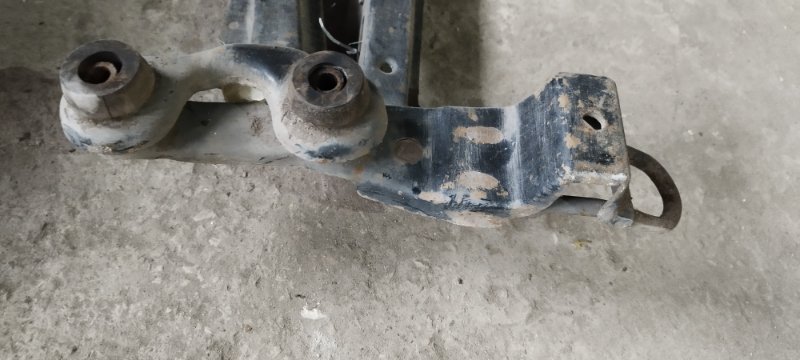 Балка подвески Volkswagen Passat B3