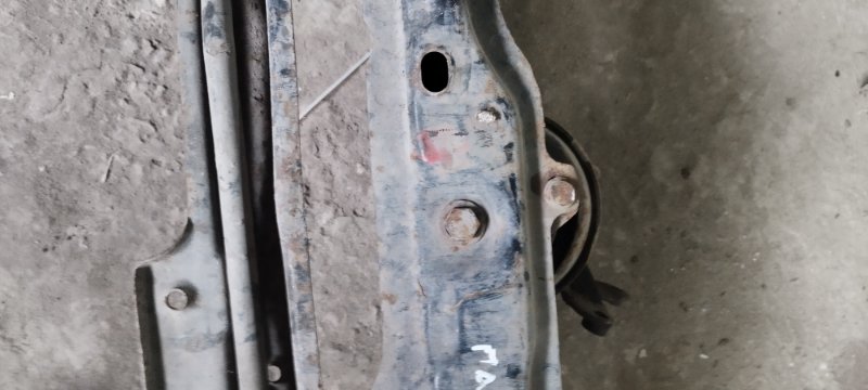 Балка подвески Volkswagen Passat B3