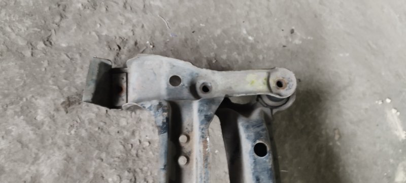 Балка подвески Volkswagen Passat B3