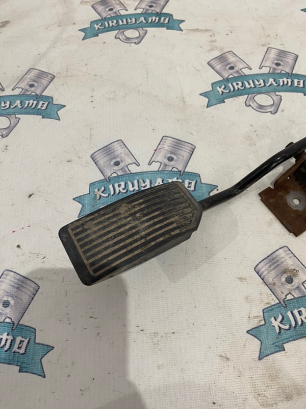Педаль газа Nissan Sunny 1999 GF-FB15