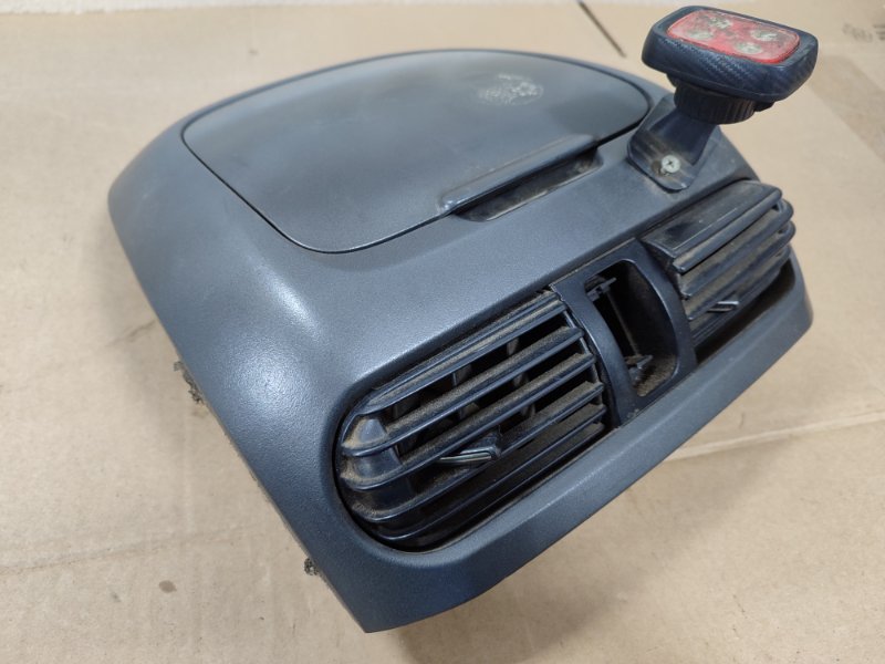 Бардачок Nissan Sunny 1999 GF-FB15