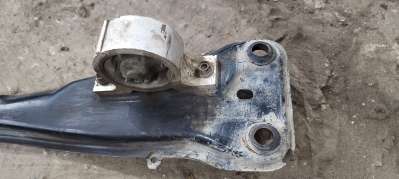 Балка продольная под ДВС Nissan Sunny 1999 GF-FB15