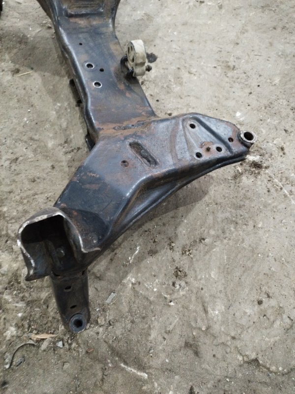 Балка подвески Nissan Sunny 1999 GF-FB15
