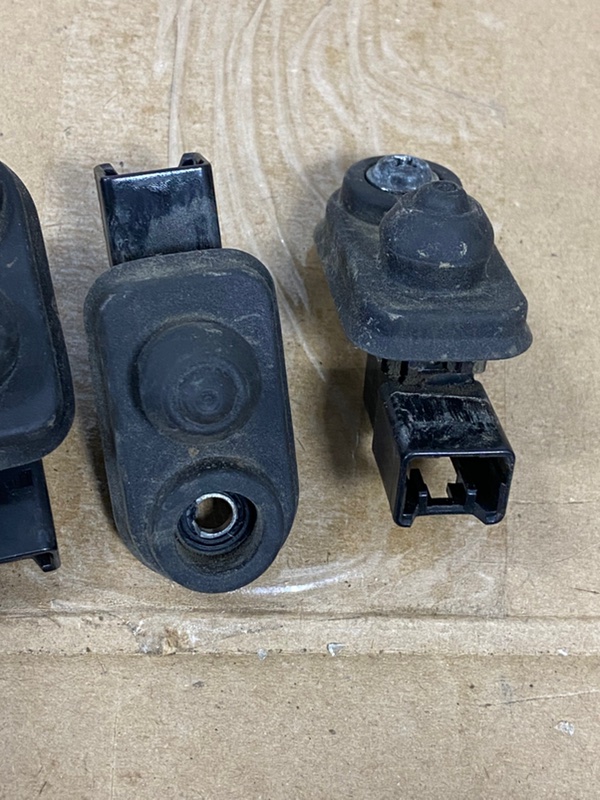 Концевик двери Mitsubishi ASX GA3W