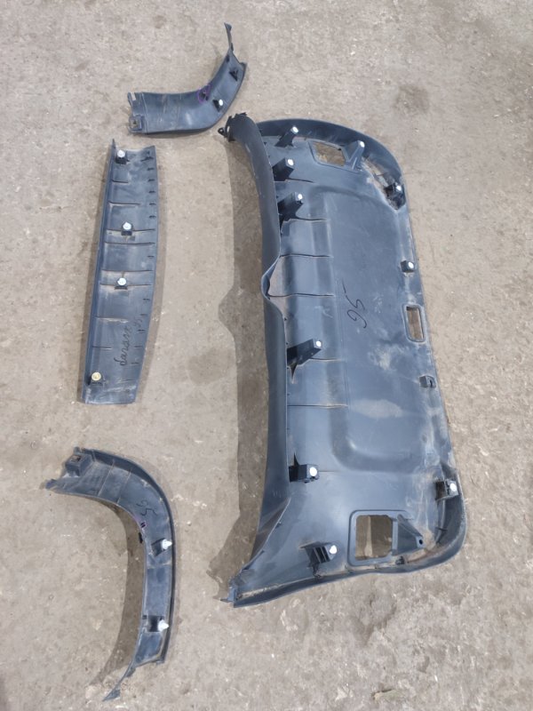 Накладка двери багажника Mitsubishi ASX GA3W