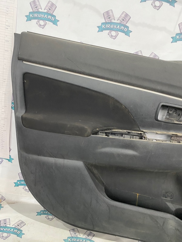 Обшивка боковой двери Mitsubishi ASX GA3W