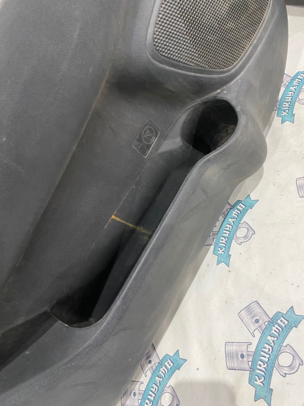 Обшивка боковой двери Mitsubishi ASX GA3W