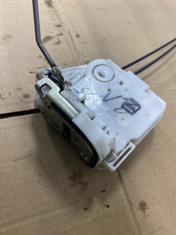 Замок боковой двери Mitsubishi ASX GA3W