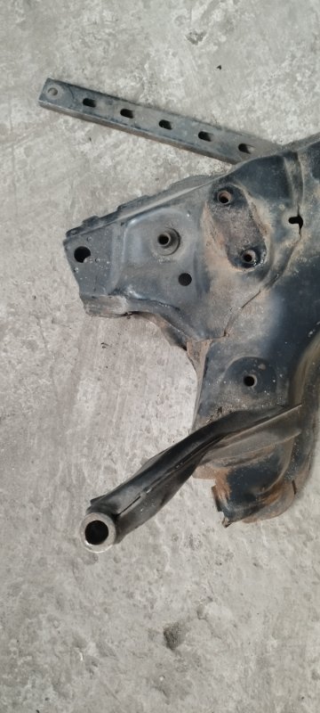 Балка подвески Ford Fiesta mk6