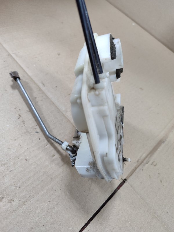 Замок боковой двери Mitsubishi ASX GA3W