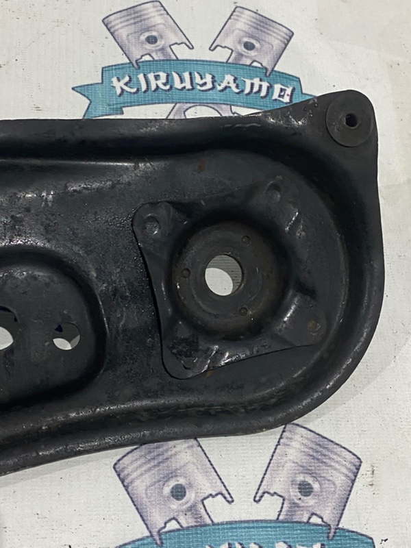 Крепление подрамника Toyota Camry 2008 ACV 40