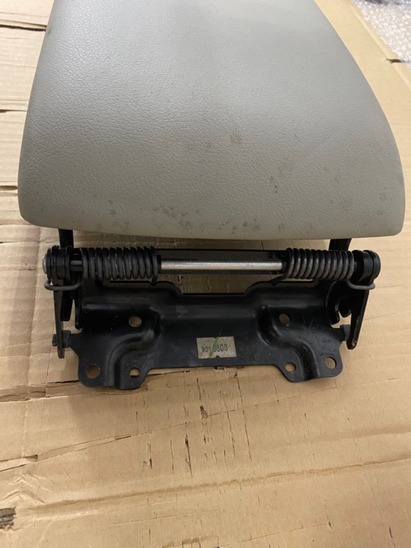 Бардачок между сиденьями Toyota Camry 2008 ACV 40