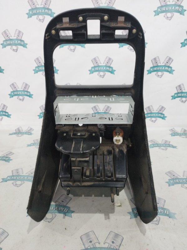 Консоль центральная Rover 200 1999 хэтчбек