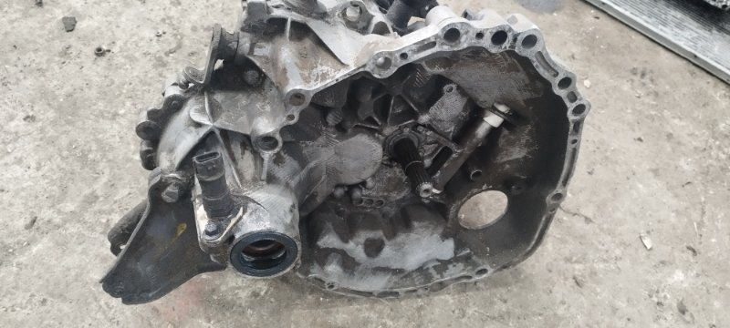 МКПП Rover 200 1999 хэтчбек