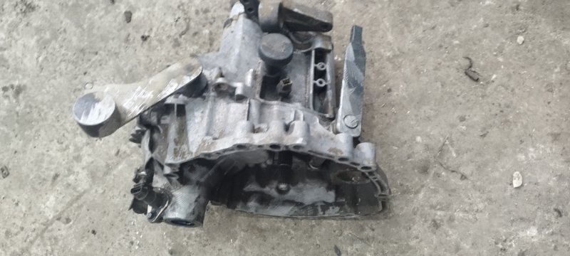 МКПП Rover 200 1999 хэтчбек