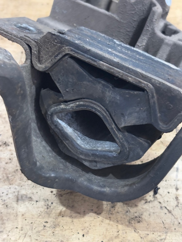 Подушка двигателя Fiat Punto 2000 188