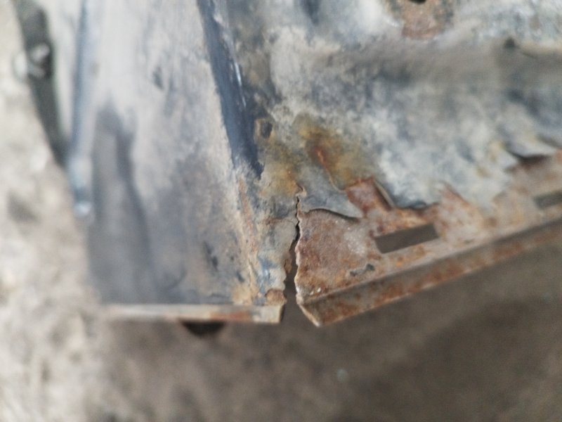Подставка под аккумулятор Fiat Punto 2000 188