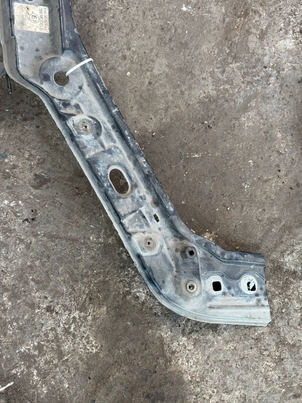 Рамка радиатора Fiat Punto 2000 188