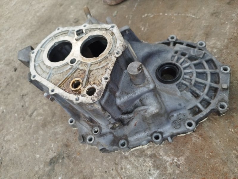 Корпус МКПП Mazda 3 BK
