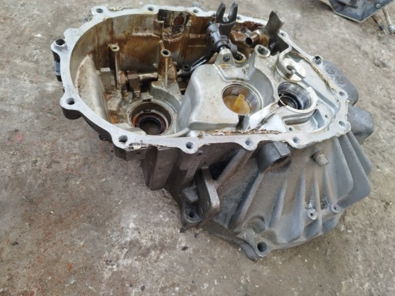 Корпус МКПП Mazda 3 BK