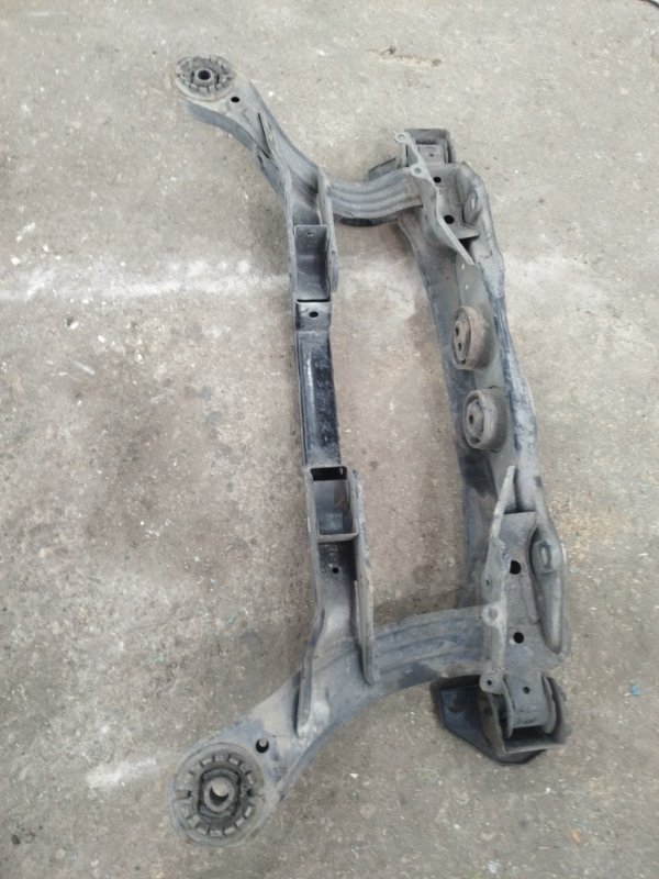 Балка подвески Toyota Harrier 2006 2